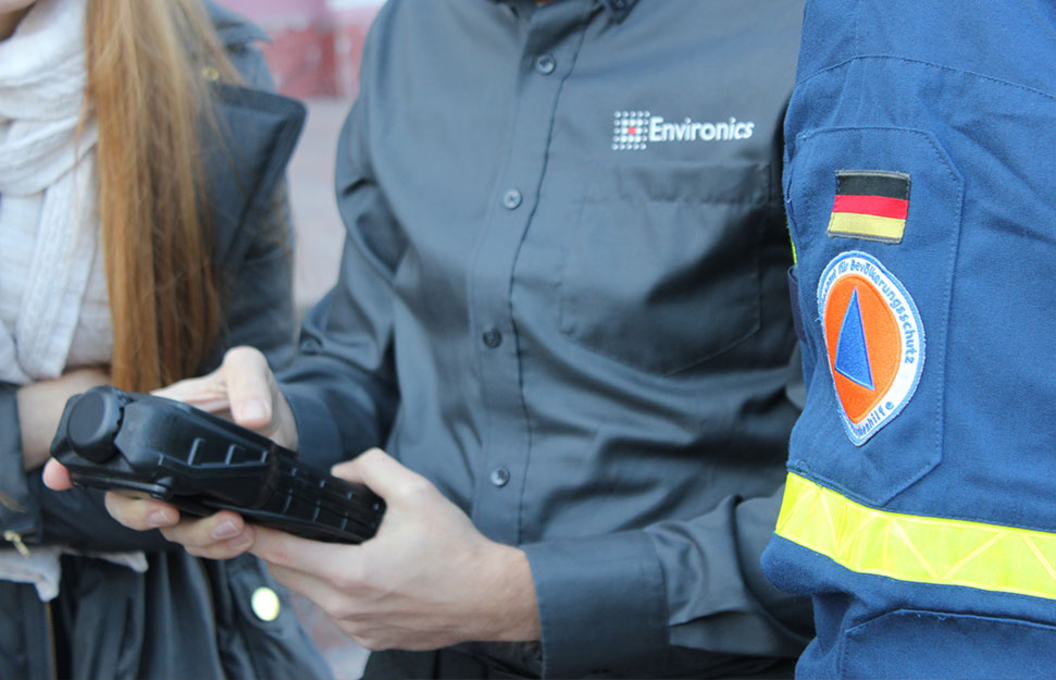 Toni Leikas and Krister Liljegren during a training session for securing borders against chemical threats in Ukraine.